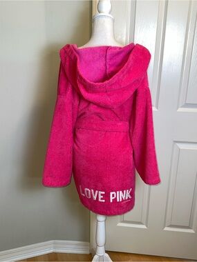 Vintage PINK Victoria’s Secret Terry Cloth Hooded Robe With Appliquéd Letters